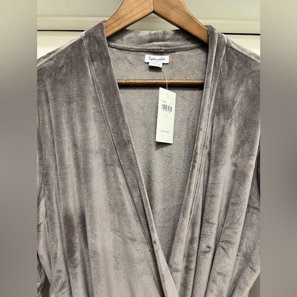 NWT Splendid Velour Short Robe in Mauve - Picture 5 of 8